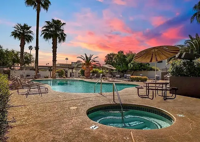 Casa Solara Pool*hot Tub*wi-fi Scottsdale